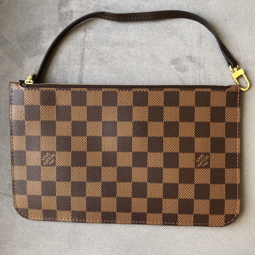 🌟SOLD🌟Louis Vuitton Neverfull Pochette MM Damier